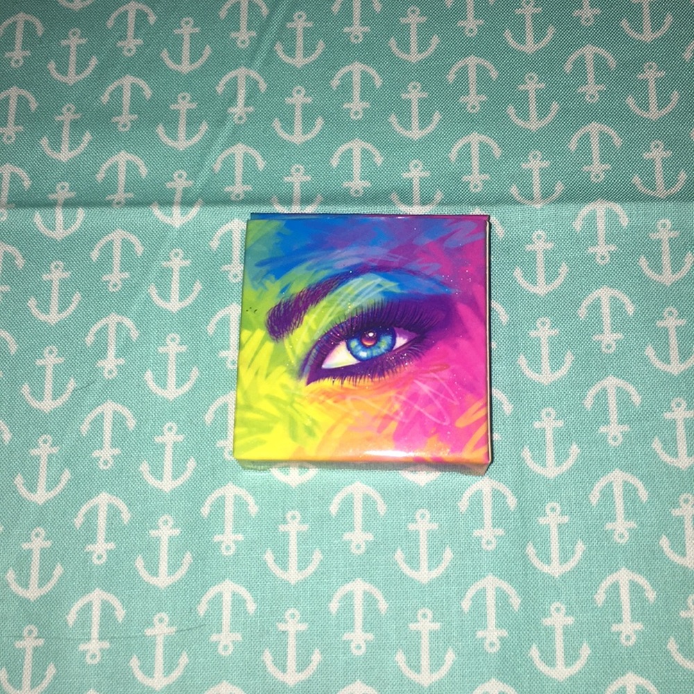 Lisa Frank x glamour dolls eyeshadow sample